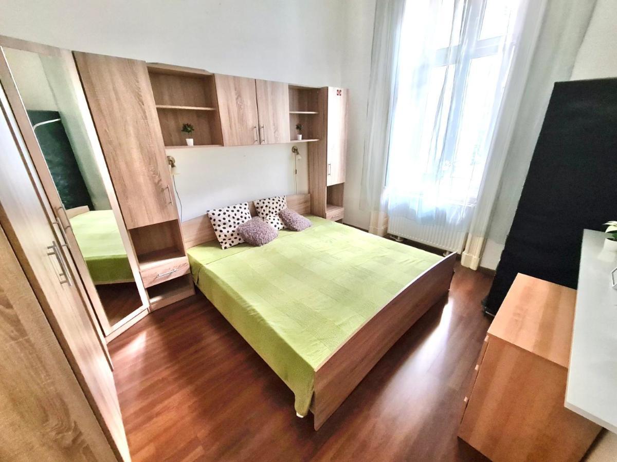 Ricky Apartment Budapesta Exterior foto